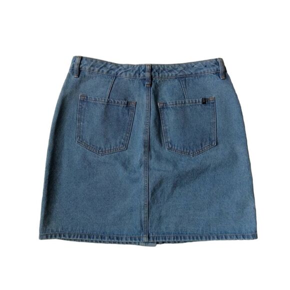 Buffalo David Bitton Button Front Embroidered Floral Denim Skirt Size 30 Waist - Picture 2 of 12